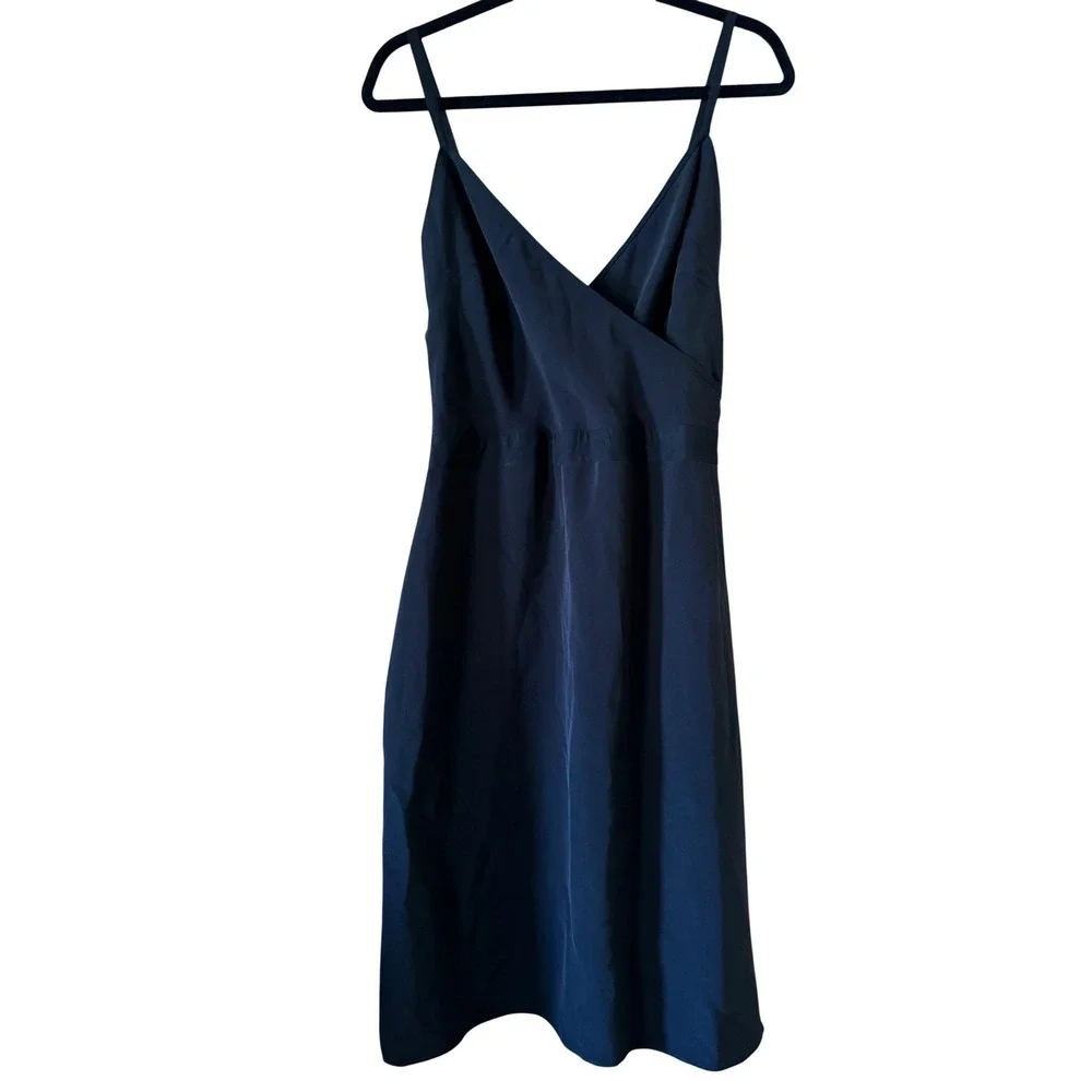 Banana Republic LBD Black 100% Silk Surplice V-Neck Midi Dress Womens Size 12 - Picture 5 of 6
